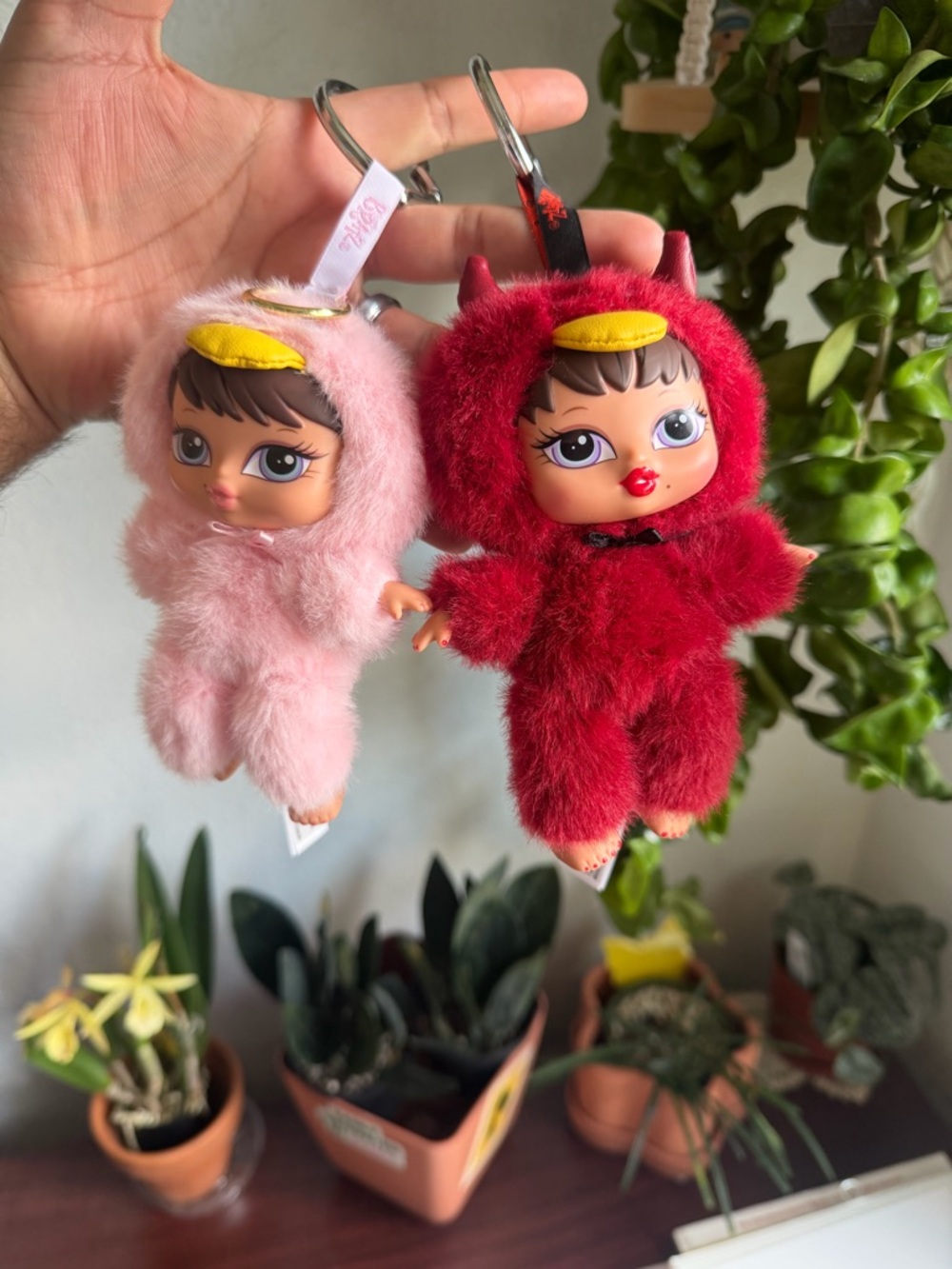 RAREEE   Bratziez Secrets: Phoebe && Roxxxi 🌶️🍧💋🎀